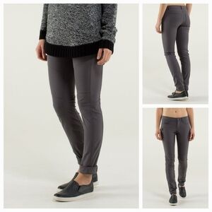 Rare Lululemon Bust a Move Pant in Soot Light grey, Warpstreme sz 6 moto EUC